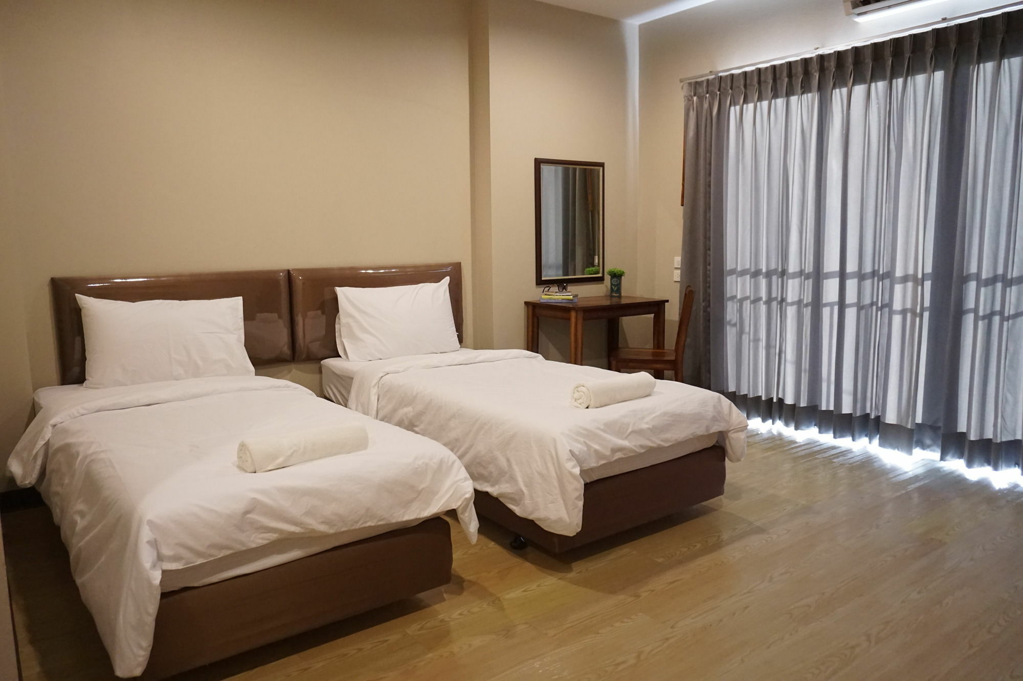 Chompu Nakarin Apartment Trang Exterior photo